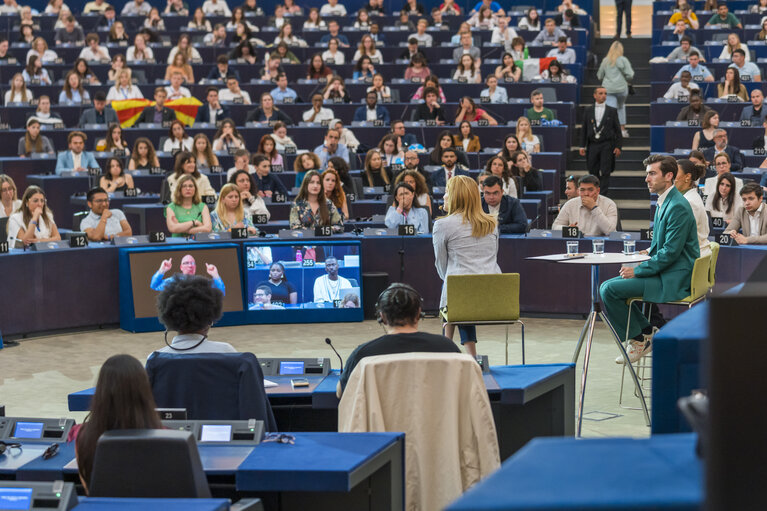 Photo 17: European Youth Event (EYE 2023).- Plenary session