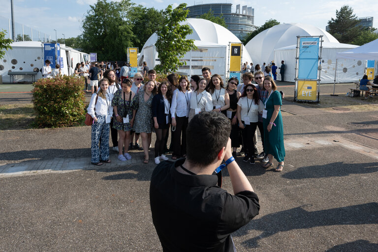 Fotografie 28: European Youth Event (EYE 2023).- EYE village