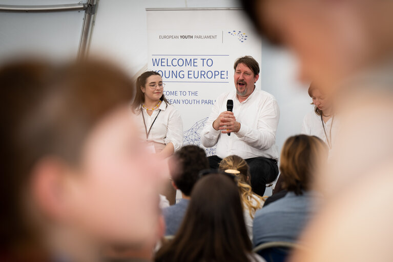 Fotografie 37: European Youth Event (EYE 2023).- EYE village