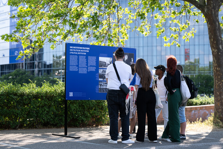 Fotografie 19: European Youth Event (EYE 2023).- EYE village