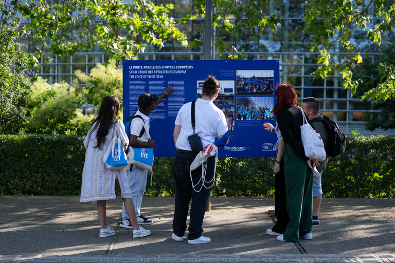 Fotografie 20: European Youth Event (EYE 2023).- EYE village