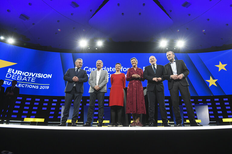 Fotografie 14: Candidates for the Presidency of the European Commission/Eurovision Debate - EU Elections 2019 - Family picture