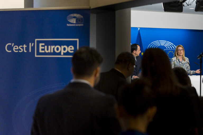 Fotografi 4: Roberta METSOLA, EP President meets with Nikos Christodoulides, President of Cyprus - Press Point