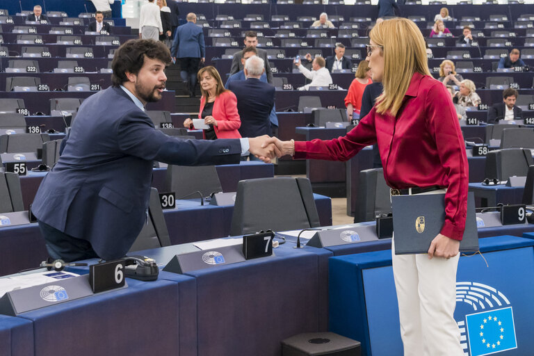 Foto 23: EP Plenary session.- Voting session