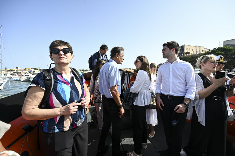 Foto 37: Committee on Civil Liberties, Justice and Home Affairs - Mission on Search And Rescue in Lampedusa (Sicily), Italy, 20 June 2023.