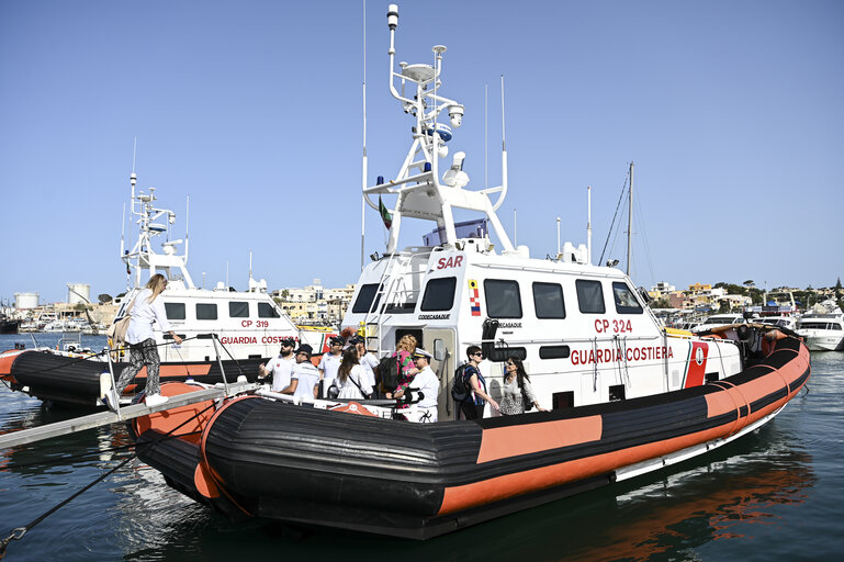 Foto 39: Committee on Civil Liberties, Justice and Home Affairs - Mission on Search And Rescue in Lampedusa (Sicily), Italy, 20 June 2023.