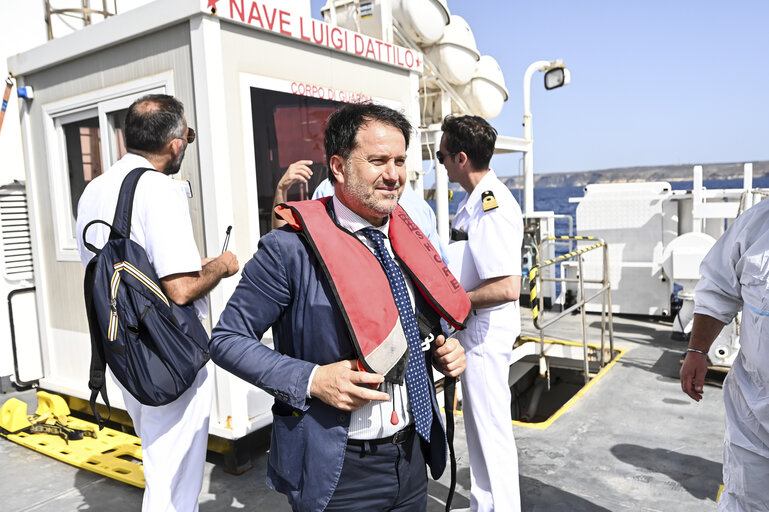 Foto 17: Committee on Civil Liberties, Justice and Home Affairs - Mission on Search And Rescue in Lampedusa (Sicily), Italy, 20 June 2023.