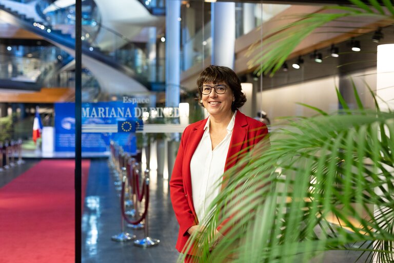 Fotografie 6: Diana RIBA I GINER in the EP in Strasbourg