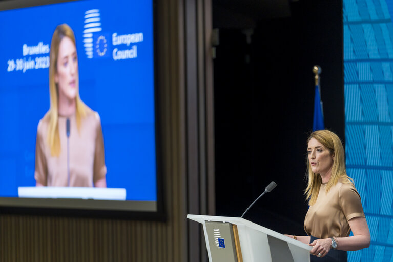 Photo 2: European Council - Press Point