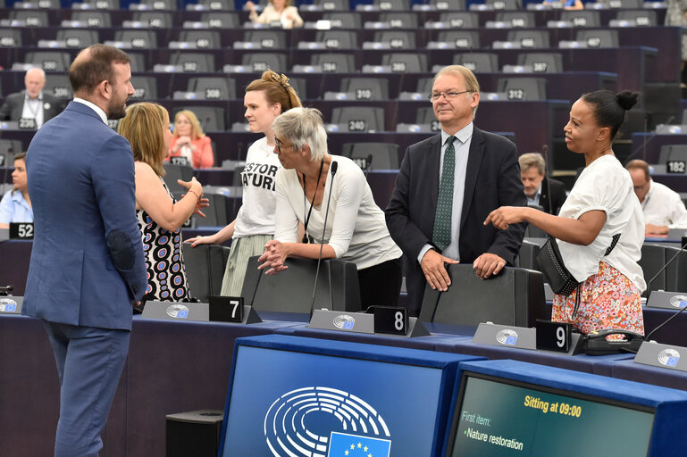 Fotogrāfija 10: EP Plenary session - Nature restoration