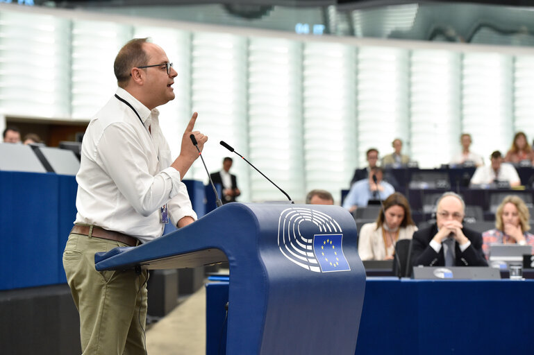 Foto 5: EP Plenary session - Nature restoration