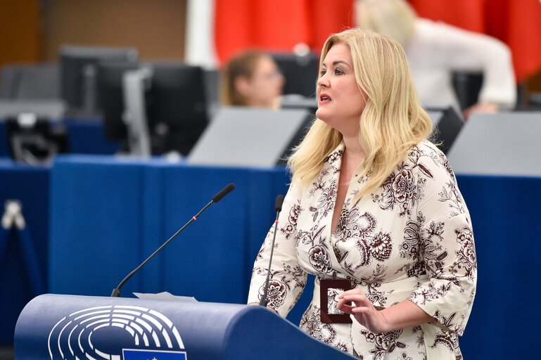 Photo 16 : EP Plenary session - Nature restoration