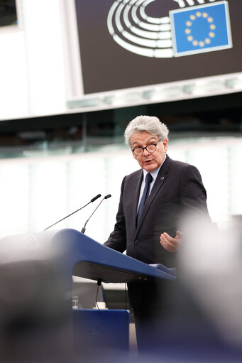 Fotografi 23: EP Plenary session - European chips act