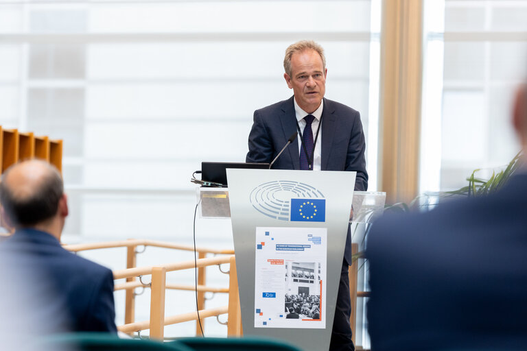 Photo 4 : 70 years of Transnational Groups in the European Parliament