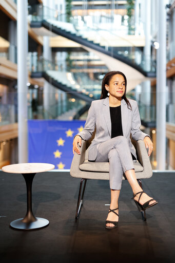 Fotogrāfija 10: Samira RAFAELA in the EP in Strasbourg