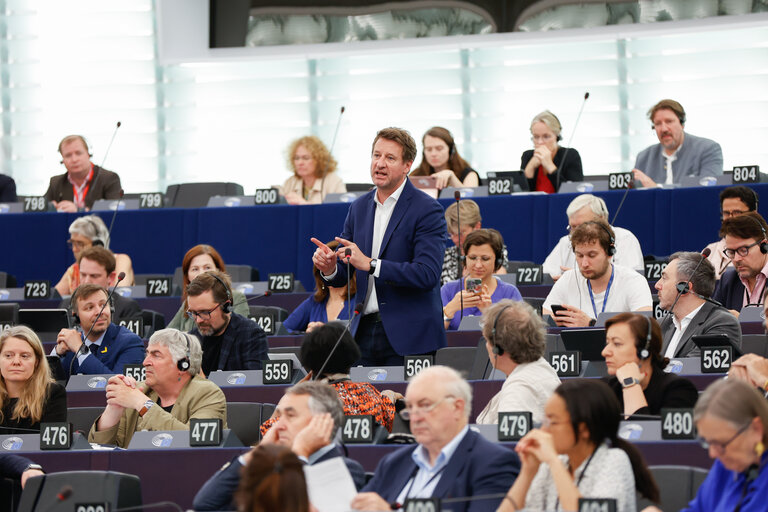 Zdjęcie 21: EP Plenary session - Voting session