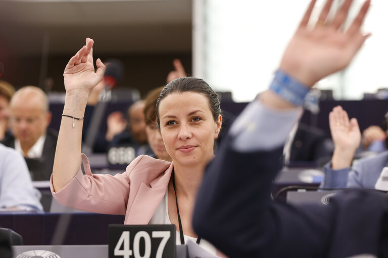 Fotografija 16: EP Plenary session - Voting session