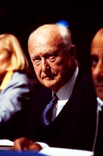 Fotografi 2: EP President Pierre PFLIMLIN during plenary session in Strasbourg.