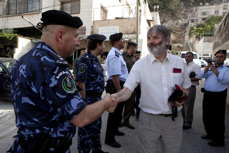 Photo 6: EP members visit a Palestinian police training base in the West Bank city of Nablus