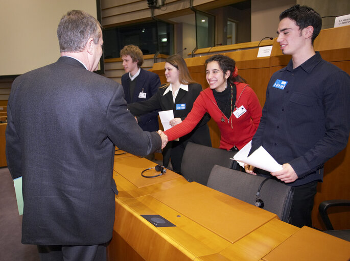 Photo 3 : Conference on international terrorism.