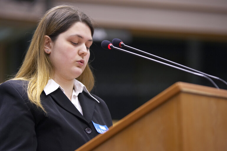 Foto 21: Conference on international terrorism.