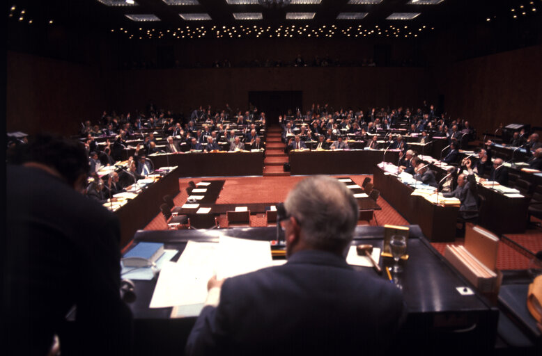 Fotografie 6: EP President in plenary session in Luxembourg.