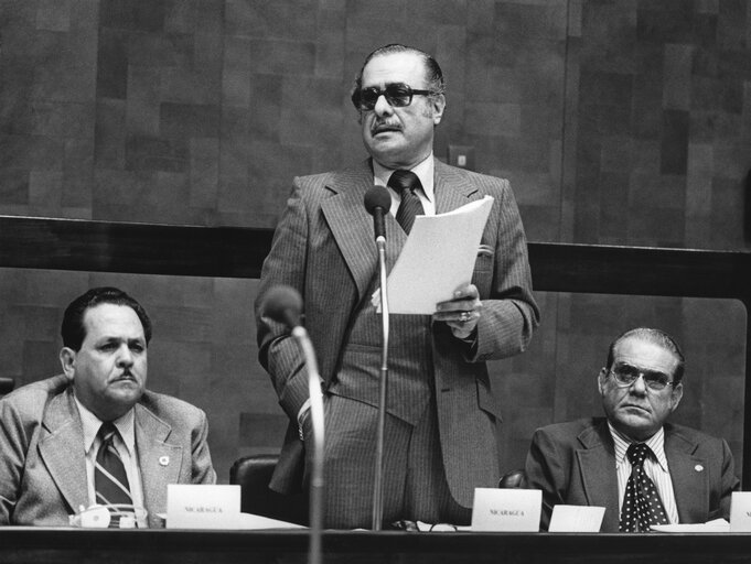 Photo 2 : Nicaragua delegation at the European Parliament in Luxembourg in November 1975