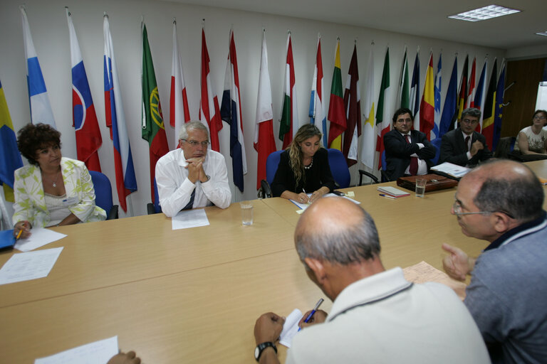 Valokuva 14: Josep Borrell Fontelles, EP President meets with Moroccan NGO staff in Rabat during his official visit to Morocco, September 15, 2005.