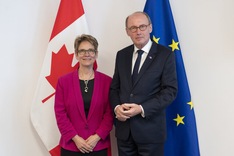 Othmar KARAS meets with the speaker of the Canadian Senate, Ms Raymonde GAGNE