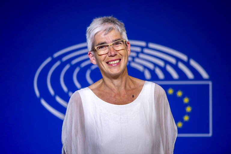 Снимка 13: Jutta PAULUS in the EP in Brussels