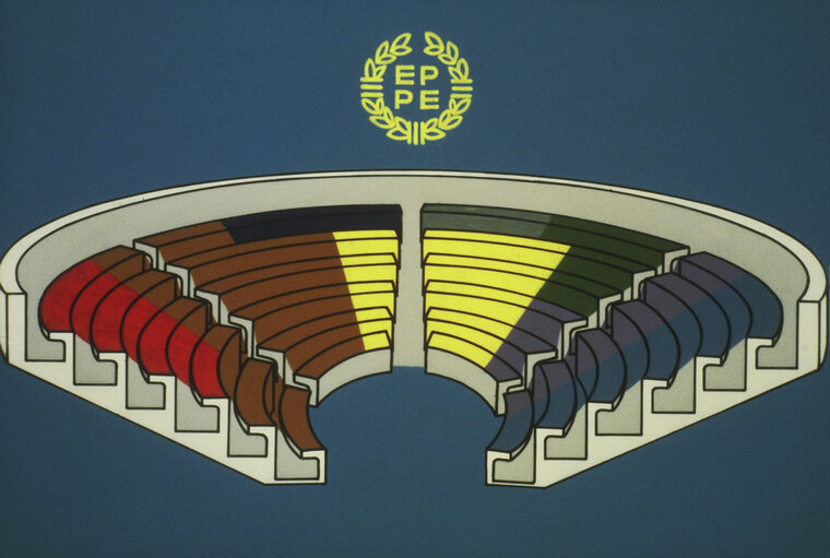 Fotografija 48: Political repartition inside the plenary (Hemicycle) - graphical vieuw