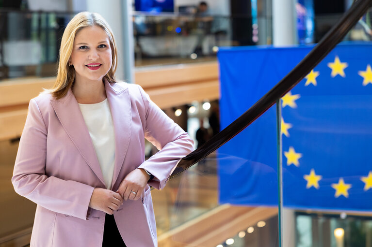 Fotografia 12: Arba KOKALARI in the EP in Strasbourg.