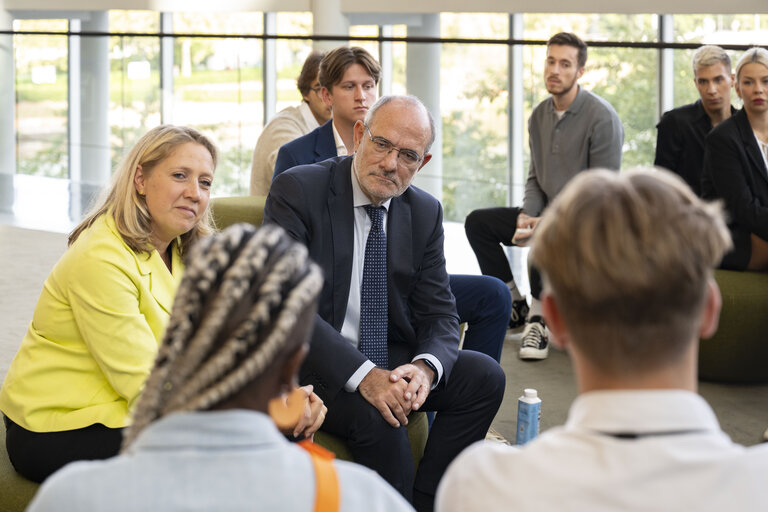 Foto 15: Jaume DUCH meets with influencers