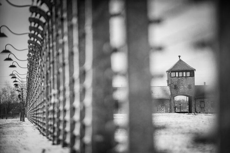 Foto 42: Illustrative photo of the Auschwitz-Birkenau Memorial and Museum, a former German Nazi concentration and extermination camp, in Poland on January 18, 2022.