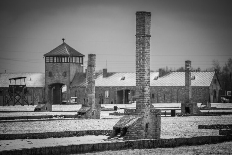 Φωτογραφία 15: Illustrative photo of the Auschwitz-Birkenau Memorial and Museum, a former German Nazi concentration and extermination camp, in Poland on January 18, 2022.