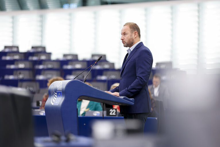 Photo 5: EP Plenary session - European Media Freedom Act