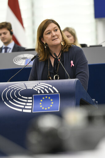 Fotografia 9: EP Plenary session - Topical debate- Decent housing for all