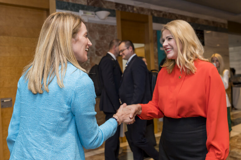 Roberta METSOLA, EP President, participates to the Meeting of the European Political Community, in Granada (Spain) - Bilateral Meeting with Evika SILINA, Latvian Prime Minister