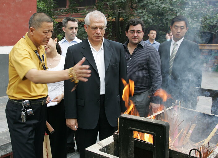 Valokuva 2: Josep Borrell Fontelles, EP President during his official visit to China, July 8, 2006