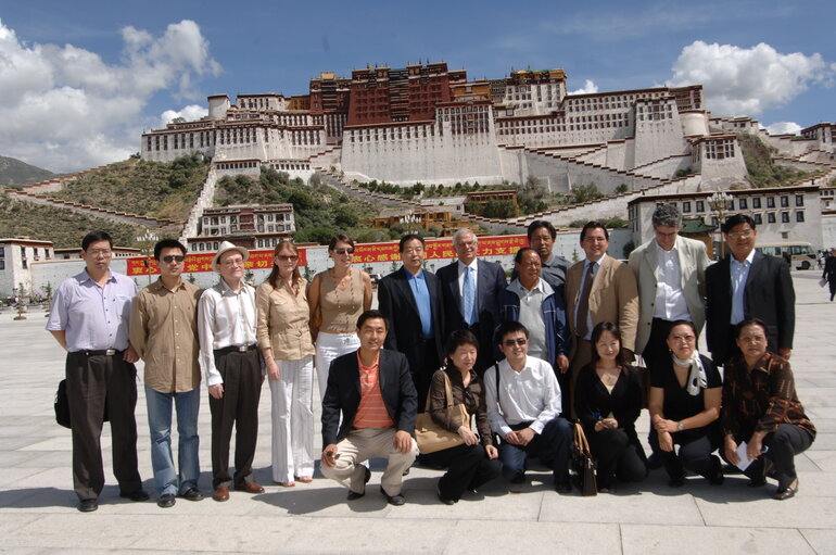 Valokuva 9: Josep Borrell Fontelles, EP President during his official visit to China, July 10, 2006