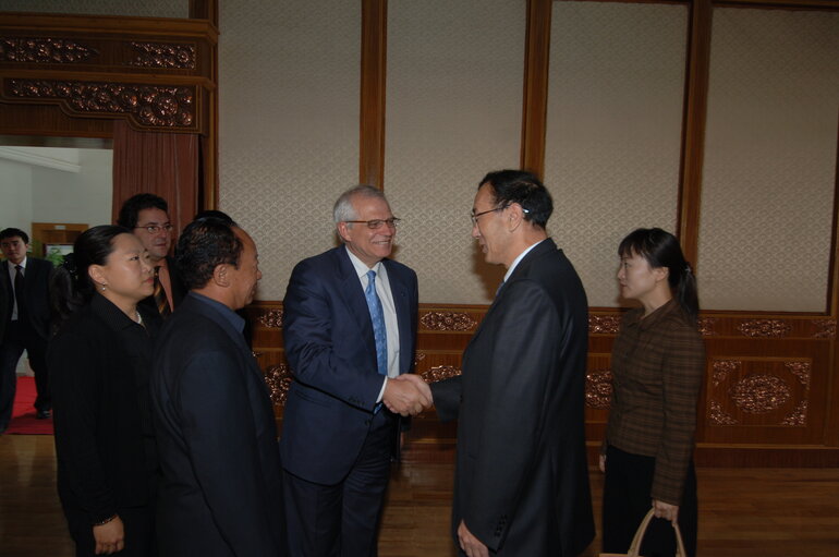 Valokuva 23: Josep Borrell Fontelles, EP President during his official visit to China, July 11, 2006