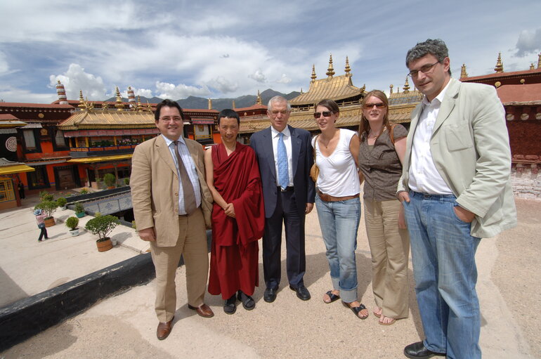 Valokuva 17: Josep Borrell Fontelles, EP President during his official visit to China, July 11, 2006