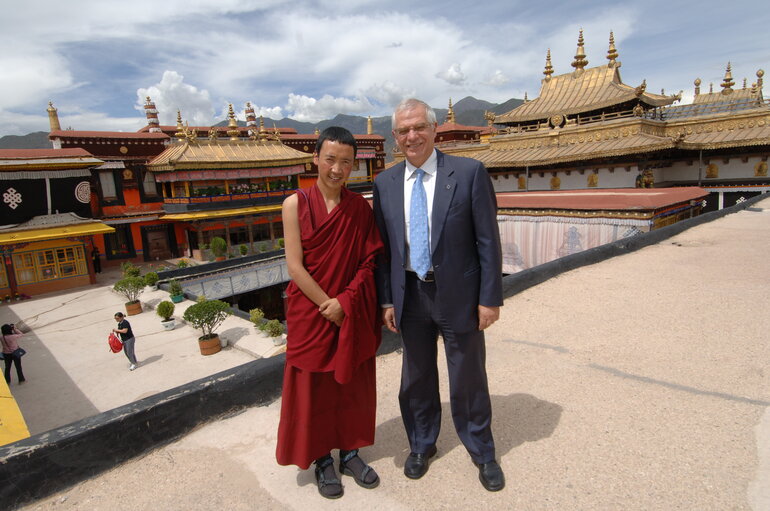 Valokuva 18: Josep Borrell Fontelles, EP President during his official visit to China, July 11, 2006