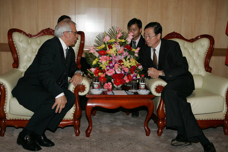 Fotografia 3: Josep Borrell Fontelles, EP President during his official visit to China, July 12-13, 2006