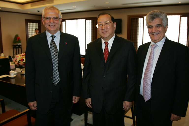 Fotografia 9: Josep Borrell Fontelles, EP President during his official visit to China, July 12-13, 2006