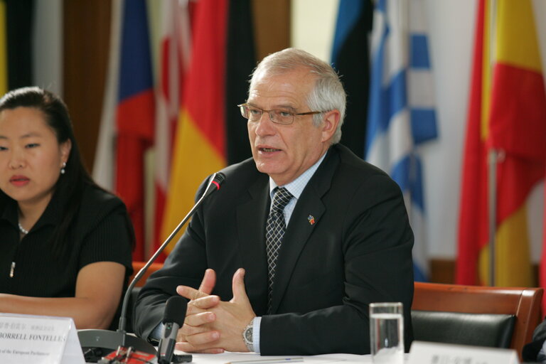 Valokuva 35: Josep Borrell Fontelles, EP President during his official visit to China, July 12-13, 2006