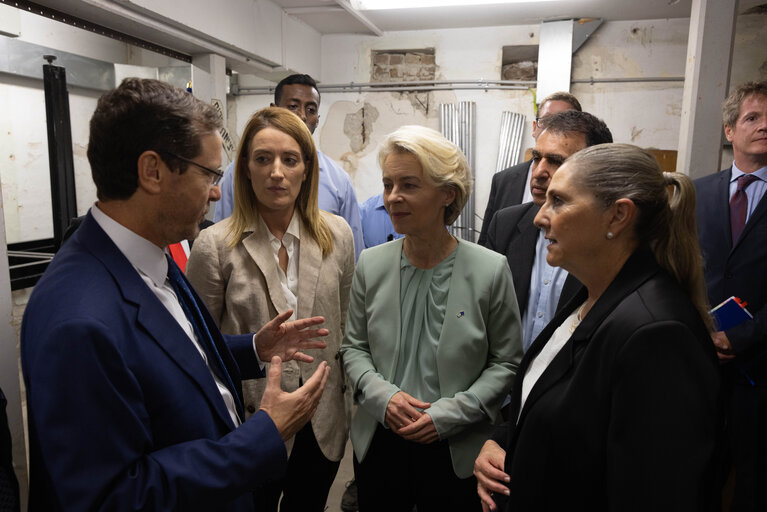 Fotogrāfija 8: Official visit by Roberta METSOLA, EP President to Israel: Meeting with Isaac HERZOG, President of Israel