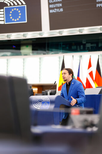 Fotografi 12: EP Plenary session - Effectiveness of the EU sanctions on Russia