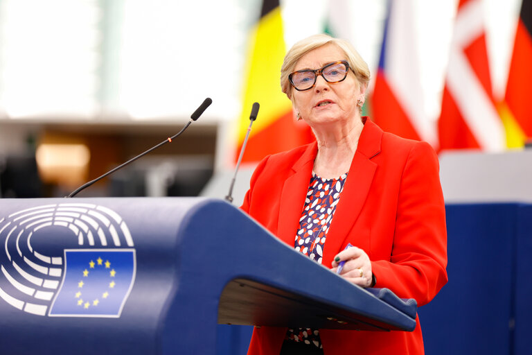 Fotografie 8: EP Plenary session - Effectiveness of the EU sanctions on Russia