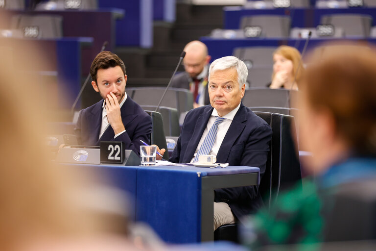 Fotografie 4: EP Plenary session - Effectiveness of the EU sanctions on Russia